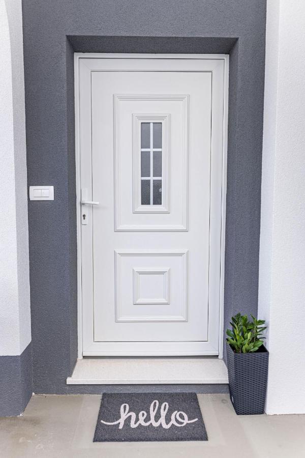 Apartments Veronika Τρογκίρ Εξωτερικό φωτογραφία