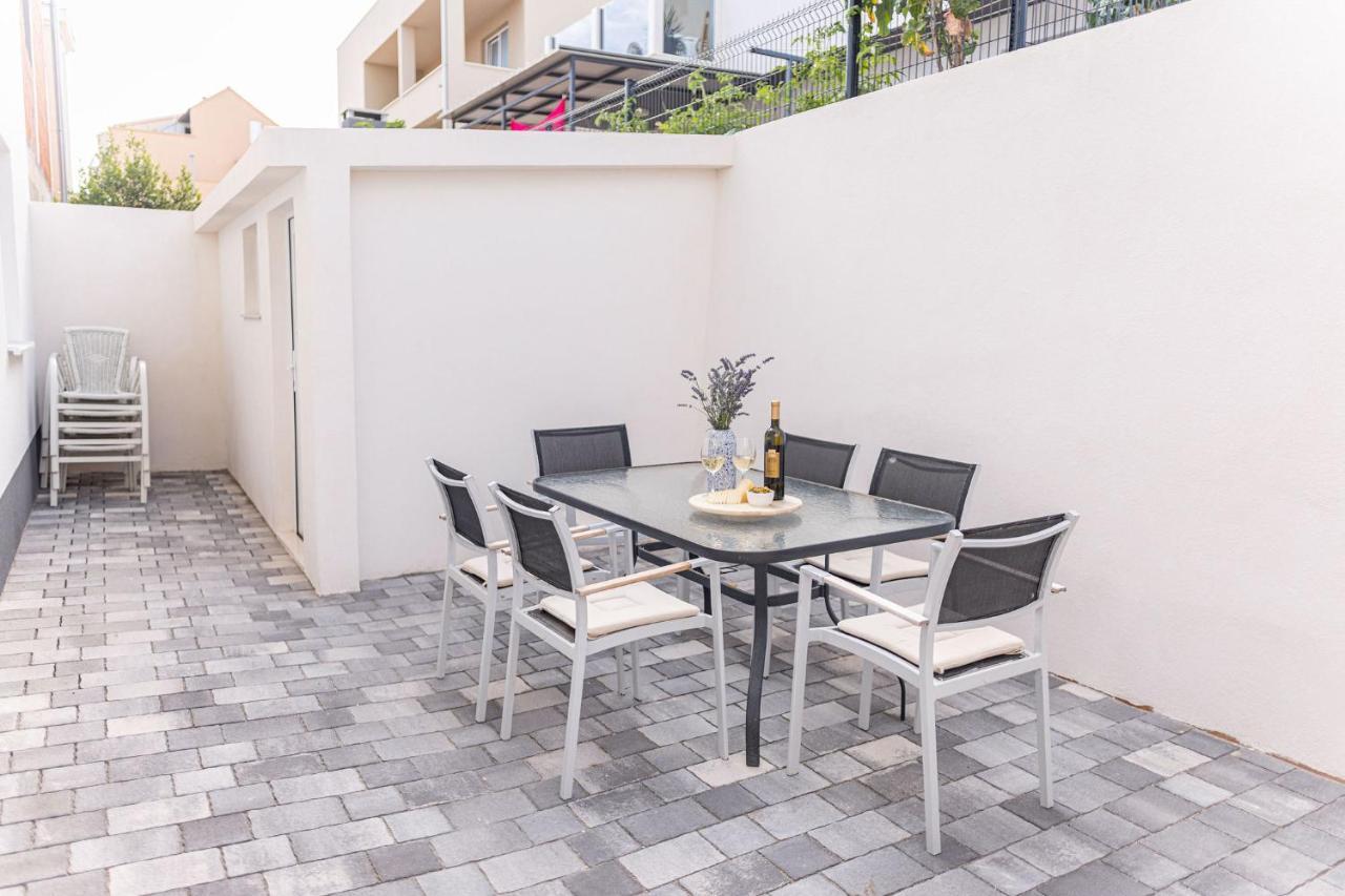 Apartments Veronika Τρογκίρ Εξωτερικό φωτογραφία