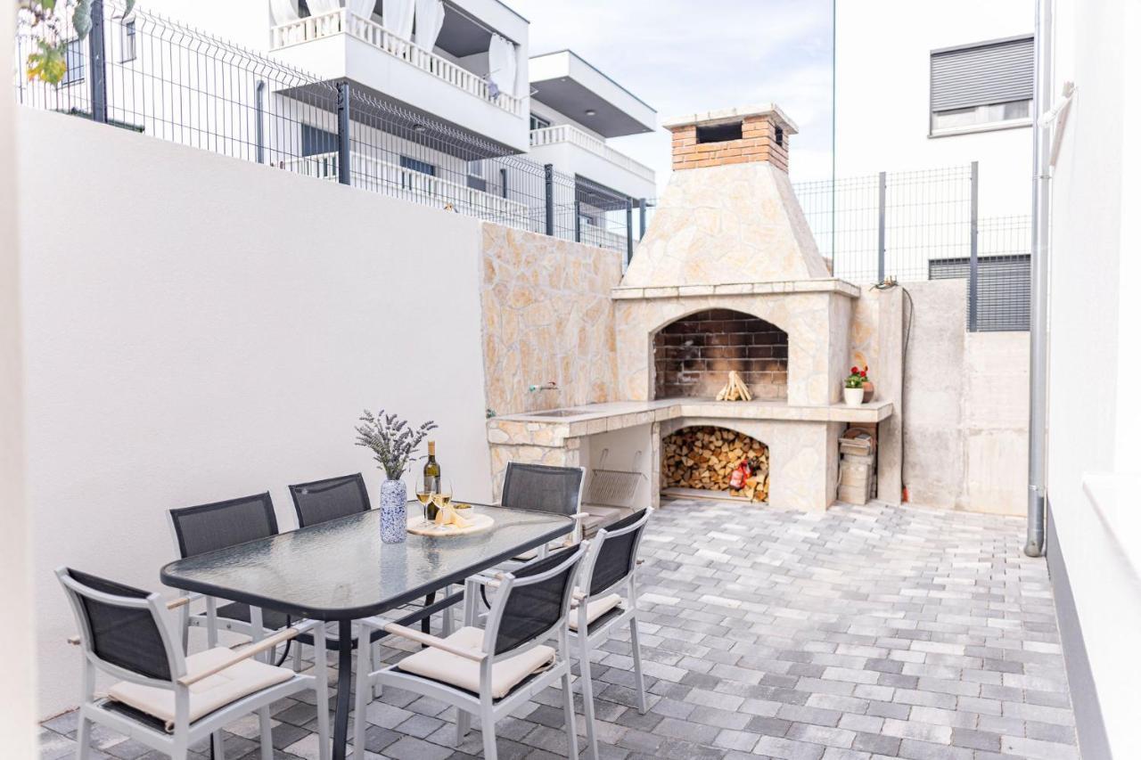 Apartments Veronika Τρογκίρ Εξωτερικό φωτογραφία