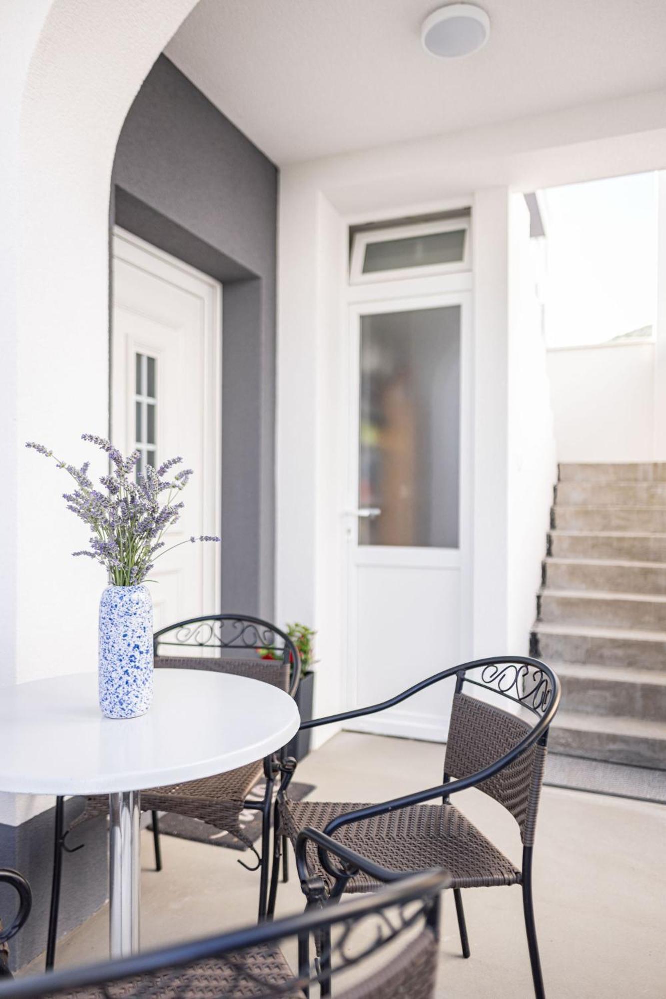 Apartments Veronika Τρογκίρ Εξωτερικό φωτογραφία